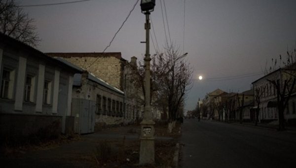 Луганские ополченцы заявили о 10 обстрелах со стороны силовиков за сутки