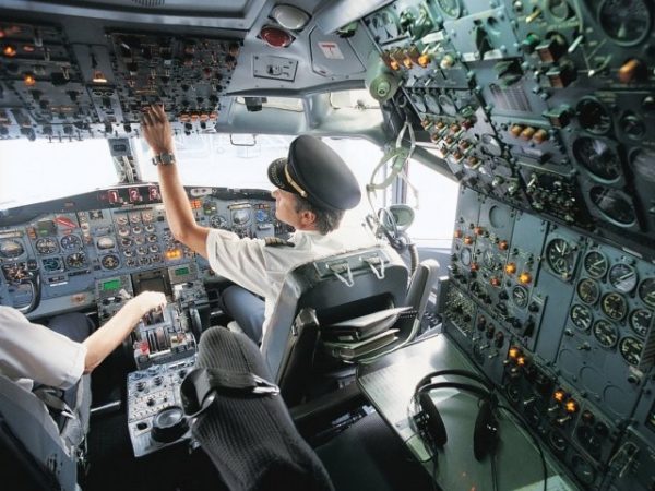 Видеорегистраторы могут появиться в кабинах пилотов самолетов стран СНГ