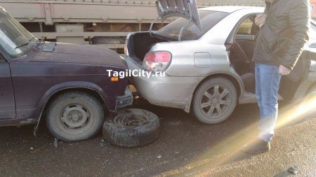 6 автомобилей столкнулись на Восточном шоссе в Нижнем Тагиле