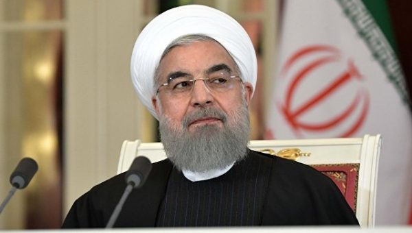 Рейтинг Роухани упал после теледебатов кандидатов в президенты Ирана