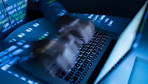 Британские власти выясняют, кто может стоять за хакерской атакой