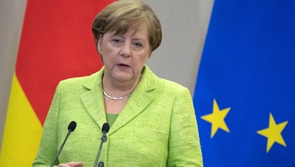 Меркель заявила, что Германия помнит о вкладе НАТО в объединение страны