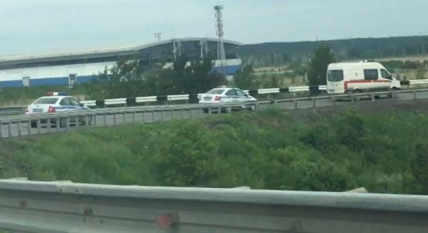 20 водителей в Свердловской области не пропустили машину скорой помощи во время полуторачасовой проверки ГАИ (ФОТО)