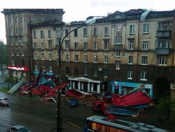 30 домов на Среднем Урале пострадали от урагана: из областного фонда на их ремонт выделят 100 000 рублей (ФОТО)