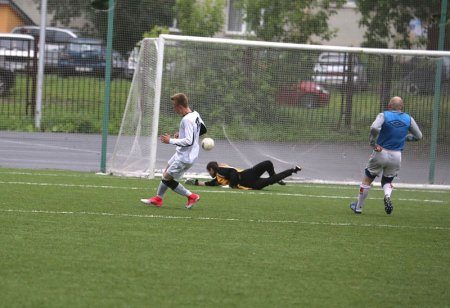 Молодежь «Спутника» прервала серию поражений в чемпионате города по футболу