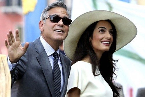 Джордж Клуни засудит французский журнал за публикацию фотографий своих новорожденных близнецов