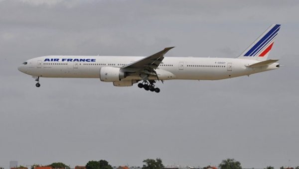 Авиакомпания Air France приостановила полеты в Венесуэлу