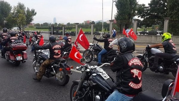 Турецкие байкеры объяснили атаку на мотоклуб дружбой с “Ночными волками”
