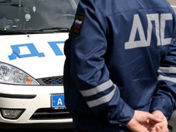 На 12 суток арестован водитель из Екатеринбурга за неповиновение сотрудникам ГИБДД (ВИДЕО)