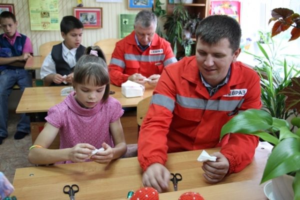 ЕВРАЗ помог воспитанникам детского дома в Южаково