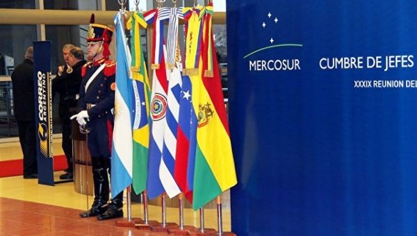Бразилия предложит исключить Венесуэлу из Меркосур