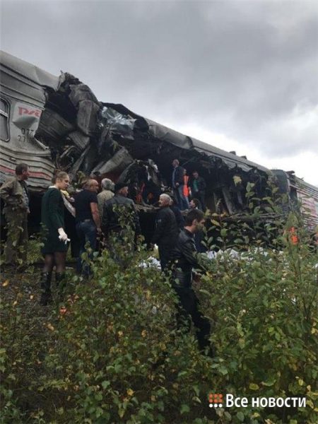Число пострадавших в столкновении с поездом в Югре выросло до 18 человек