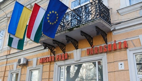 Украина согласует кандидатуру нового посла Венгрии
