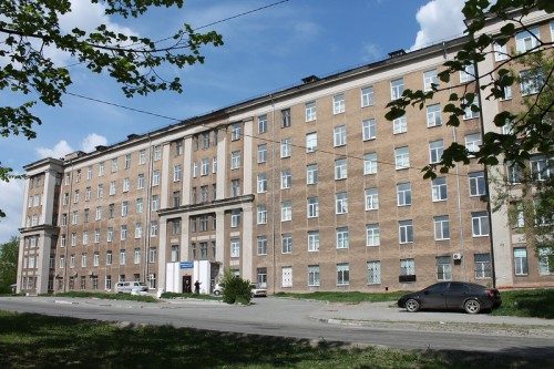  Свердловская медицинская палата заступилась за хирургов, осужденных за смерть пациента и обвинила журналистов в разжигании ненависти к врачам															