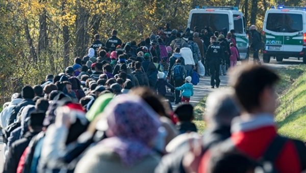 Германия продлит контроль на границе с Австрией из-за наплыва мигрантов