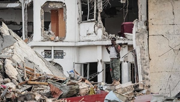 Число погибших в результате взрывов в Сомали увеличилось до 20