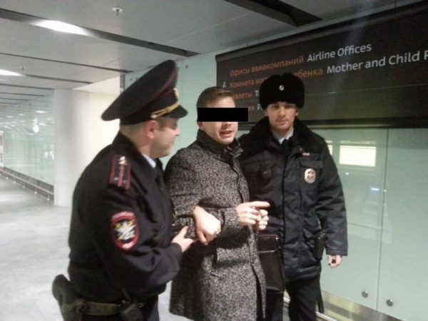 20-летнего тагильчанина сняли с рейса Петербург – Москва из-за пьянства