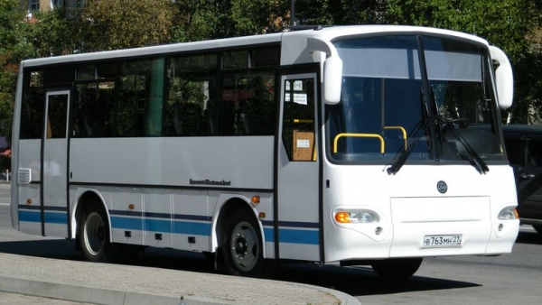Пьяный водитель без водительских прав управлял автобусом в Каменске-Уральском