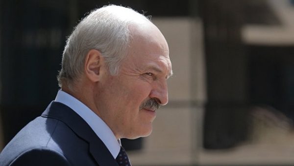 Президент Белоруссии подписал указ о сокращении своей администрации на 30%