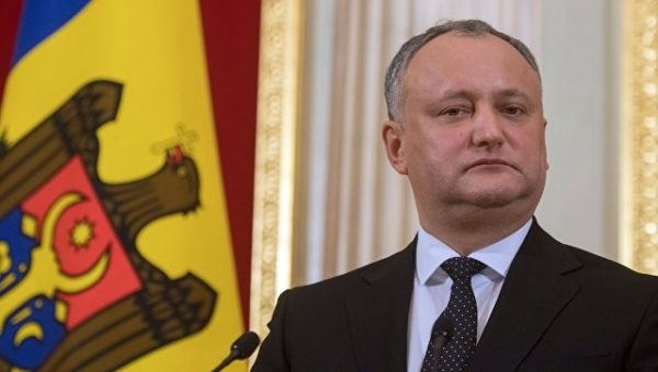 Додон пообещал закрыть бюро НАТО, если оно откроется в Молдавии