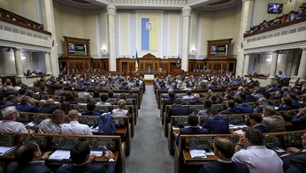 Рада поддержала поправки в закон о заочном осуждении Януковича