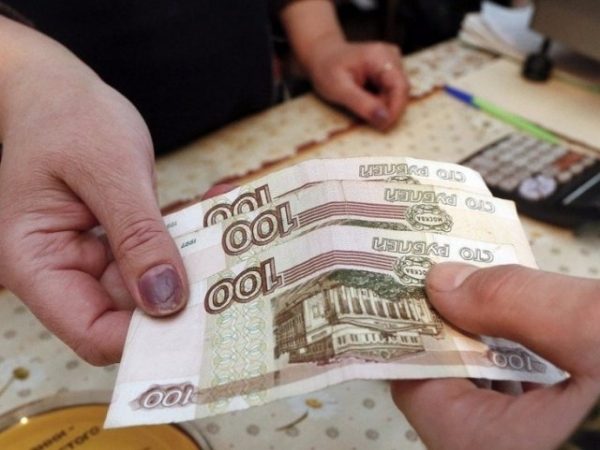 Долги по зарплате в России выросли на треть с начала года