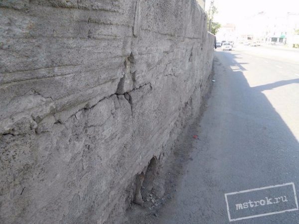 Часть проспекта Ленина в Нижнем Тагиле будет перекрыта в связи с реконструкцией кирпичной подпорной стенки у дороги (ФОТО)