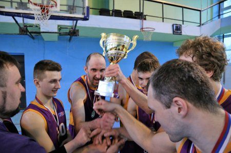 Баскетболисты Нижнего Тагила - бронзовые призеры чемпионата Свердловской области