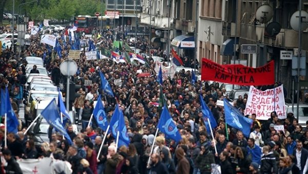 В Сербии протестующие установили срок выполнения своих условий