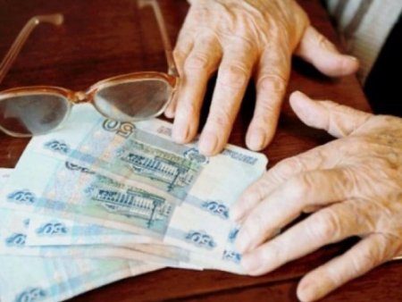 Тагильчанин отделался небольшим штрафом за кражу денег у пенсионерки
