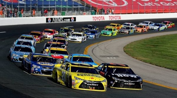 5 самых странных автомобилей в гонках NASCAR