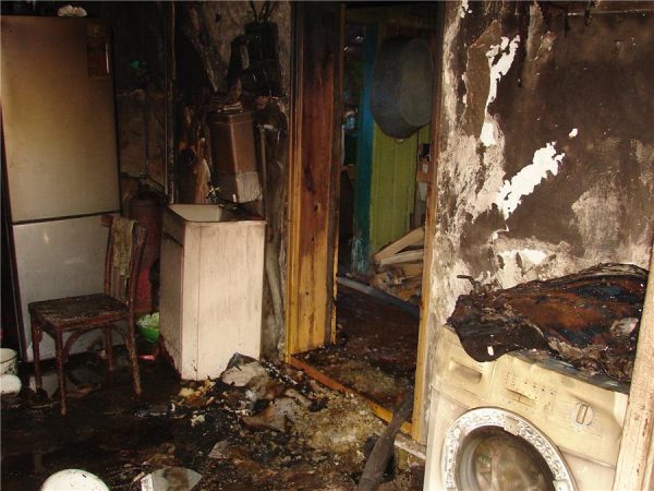80-летний инвалид погиб при пожаре в Петрокаменском