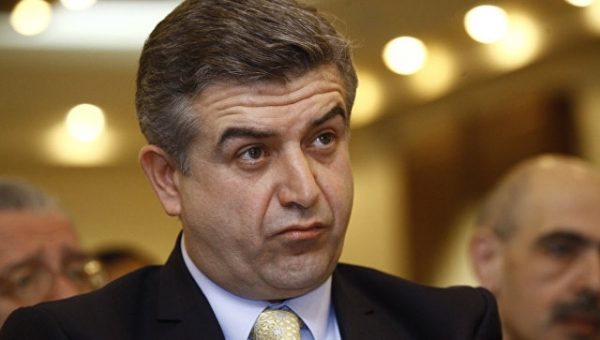 Премьер Армении приказал разобраться с “небритыми таксистами в тапочках”