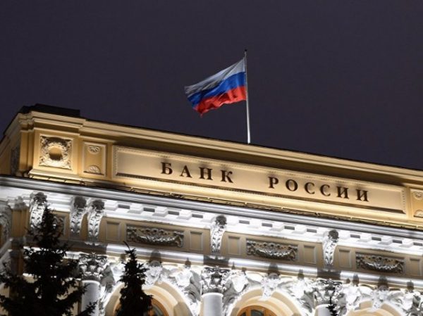 Владимир Путин уверен в аккуратном снижении ключевой ставки Банком России