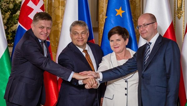 Посиделки в Варшаве: “старики” и “молодые” члены ЕС встретились просто так