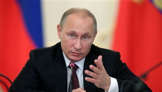 Путин подписал поправки в Трудовой кодекс