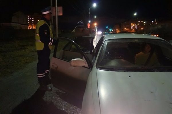 Несколько пьяных водителей были остановлены во время рейда ГИБДД в Нижнем Тагиле (ФОТО)