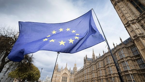 Глава британского МИД предложил придерживаться концепции “открытого” Brexit