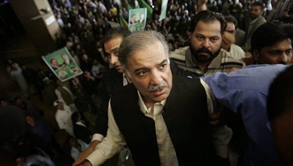 СМИ назвали преемника отстраненного от власти премьера Пакистана