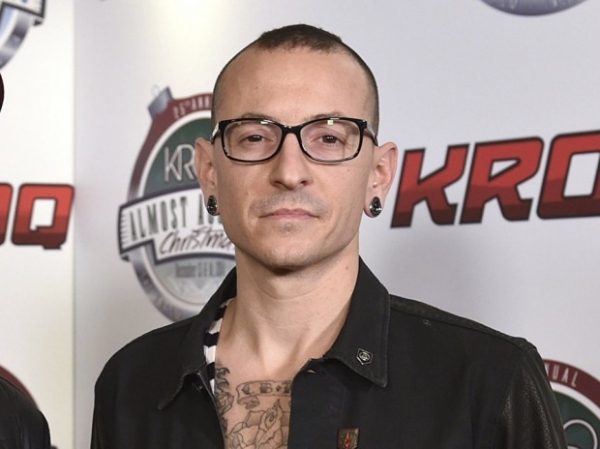 Семья Честера Беннингтона из Linkin Park не хочет публичных <span id=