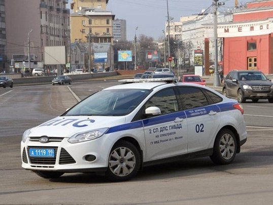 175 белых седанов с кондиционером и подогревом сидений будут куплены для полиции Свердловской области