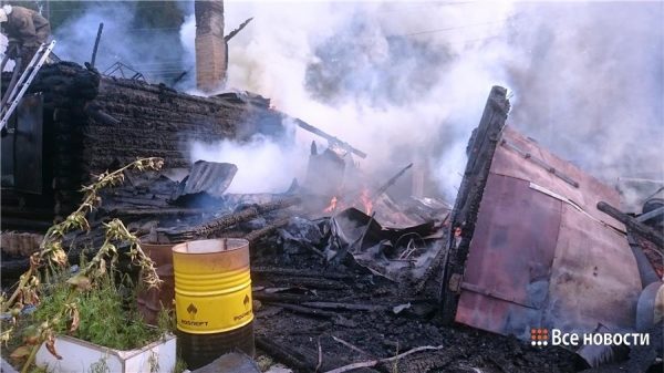 Два дома в поселке Чащино пострадали от пожара