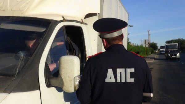10 пьяных за рулем и 12 без водительских прав: рейд «Безопасная дорога» прошел в Нижнем Тагиле (ФОТО)
