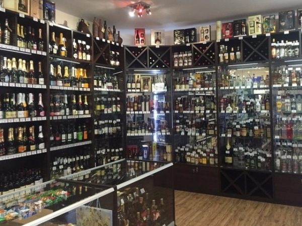 Алкогольные магазины закрываются в поселках Свердловской области из-за отсутствия интернета