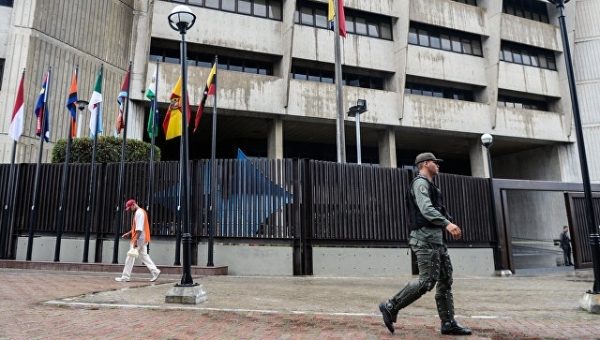Три судьи верховного суда Венесуэлы попросили убежища в посольстве Чили