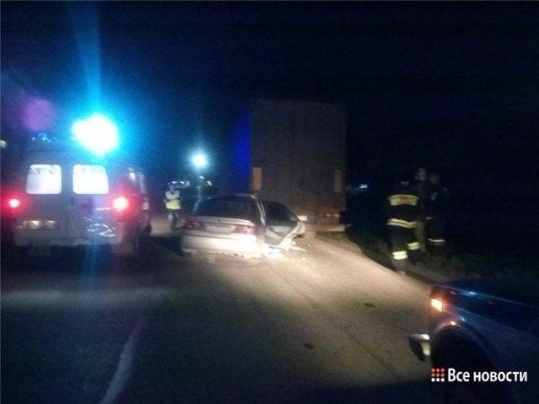 37-летний водитель из Нижнего Тагила на Honda Accord врезался в грузовик (ФОТО)