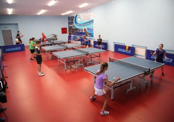 Теннисный клуб открылся в центре Нижнего Тагила