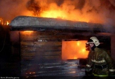 В Нижнем Тагиле при пожаре в коллективном саду пострадал человек
