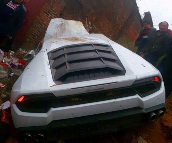 Серьезное ДТП с участием Lamborghini Huracan произошло в Китае