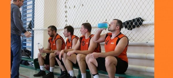 В чемпионате Нижнего Тагила по баскетболу пока две команды выступают без поражений